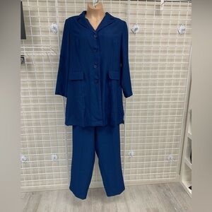 Chelsea Studio 2 piece pant suit.  Size 24 Tall